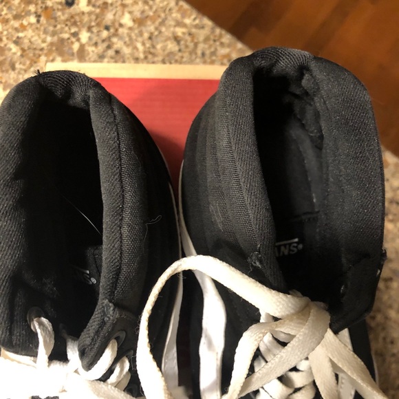 Women’s Vans Ward Hi - black & white - Picture 8 of 8